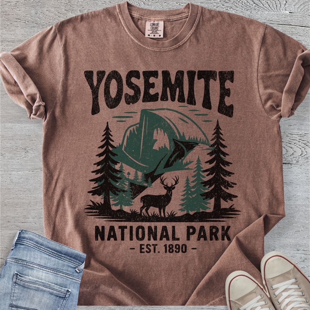 Distressed Yosemite NP Premium Tee