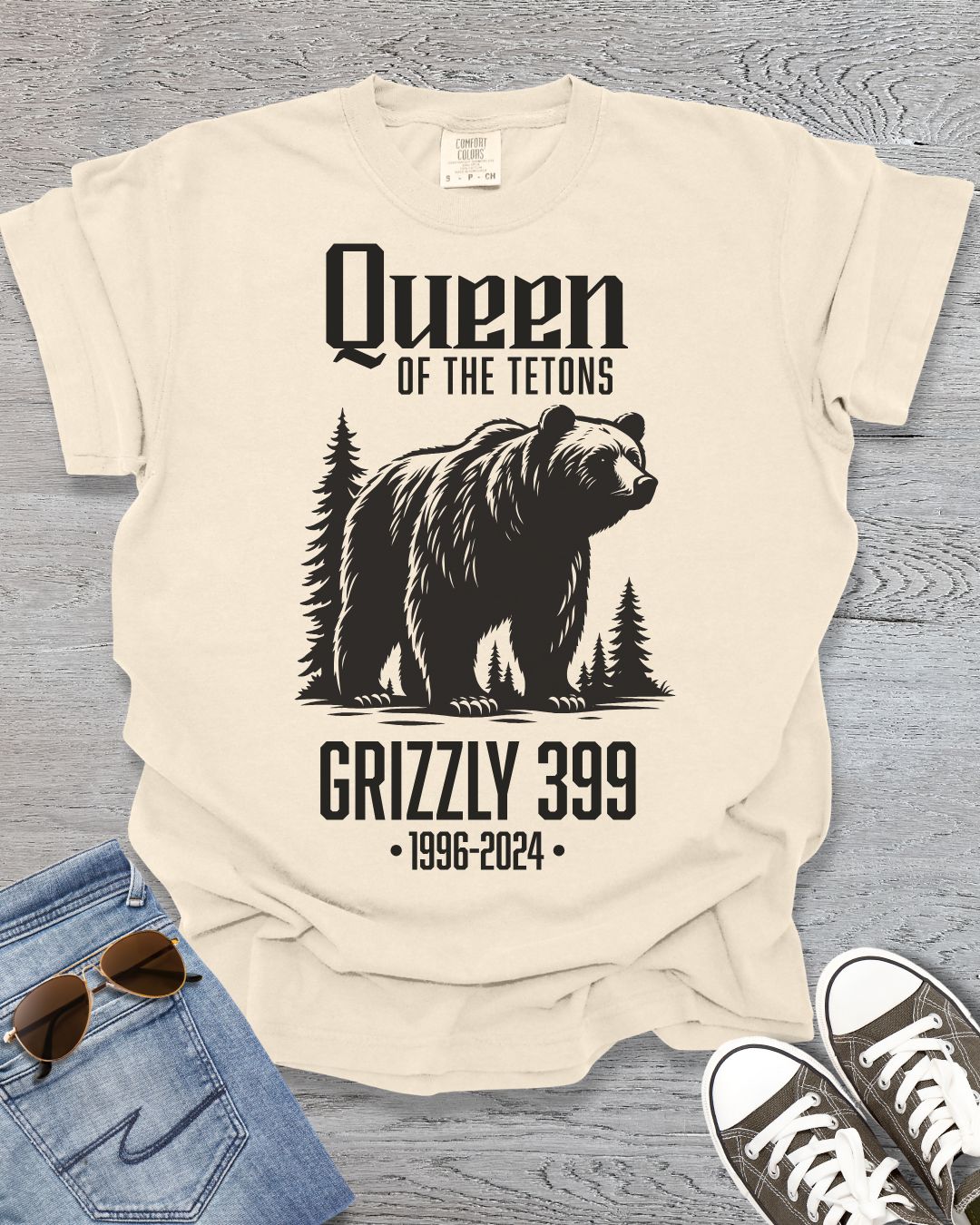 Queen of Tetons: In Memory Grizzly 399 Premium Tee