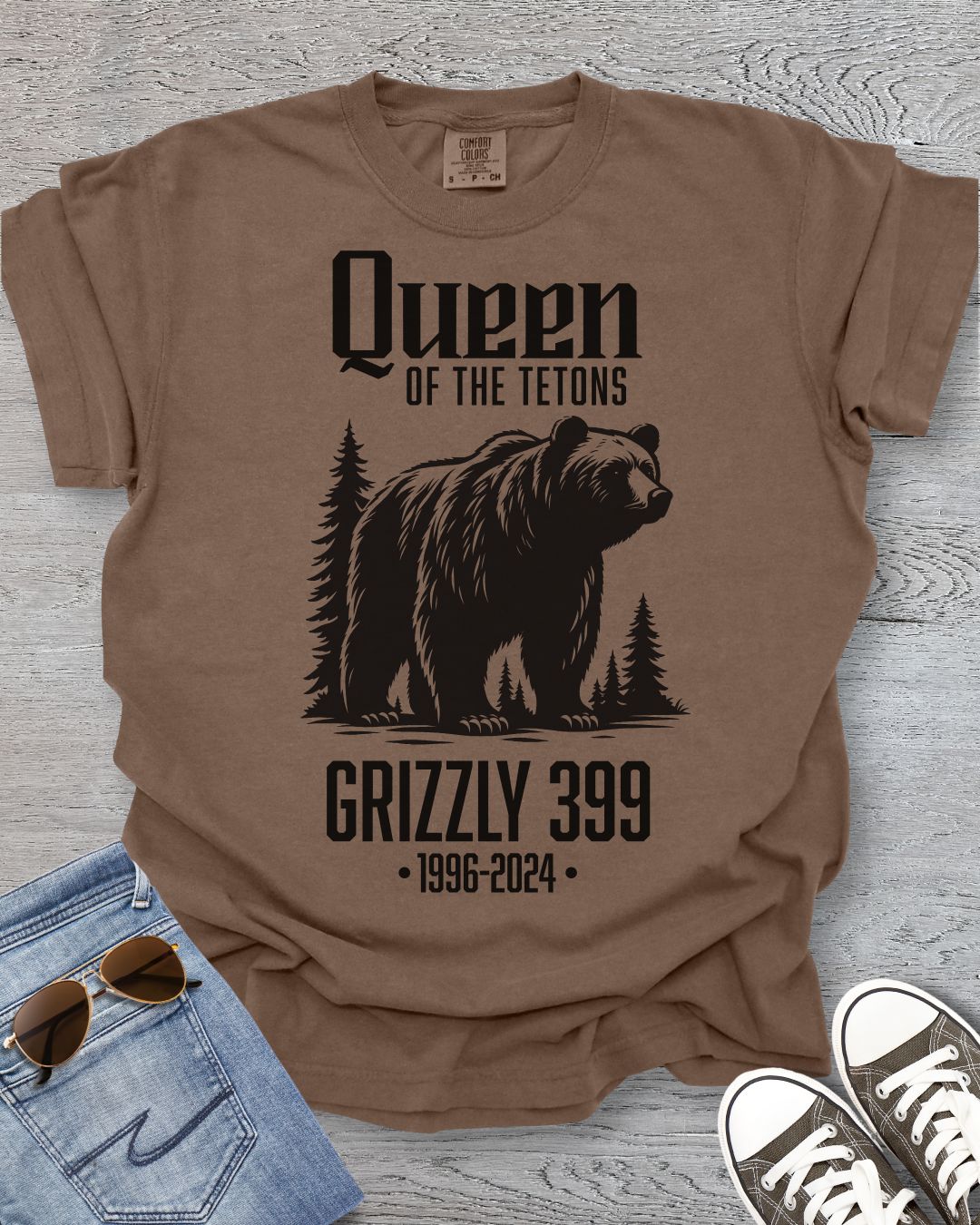Queen of Tetons: In Memory Grizzly 399 Premium Tee
